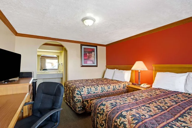 غرفة بسريرين مزدوجين، Econo Lodge Galveston Seawall, TX 1/3