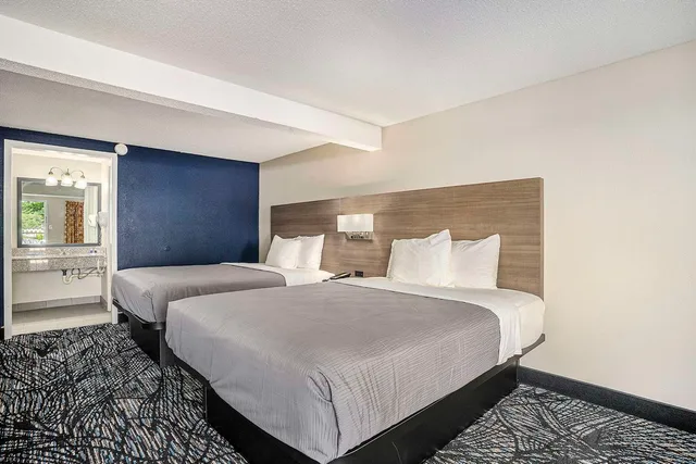 غرفة بسريرين كوين، Rodeway Inn Grand Haven - Mi 5/8