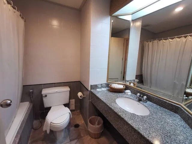 غرفة ديلوكس بسرير مزدوج، Khanom Golden Beach Hotel 9/9