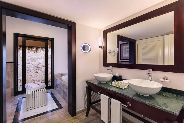 Overwater, Suite, Villa, King Bed، Grand Palladium White Sand Resort Spa All Inclusive 7/8
