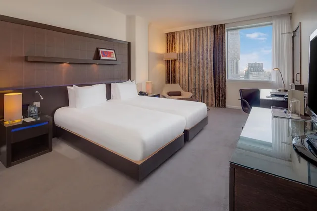 غرفة قياسية بسريرين منفصلين، Hilton London Canary Wharf 1/9