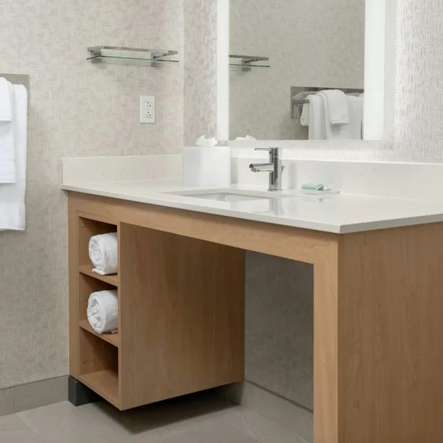 استوديو بسرير كينج مع أريكة لذوي الإعاقة، Residence Inn by Marriott Seattle Northgate Station 1/2