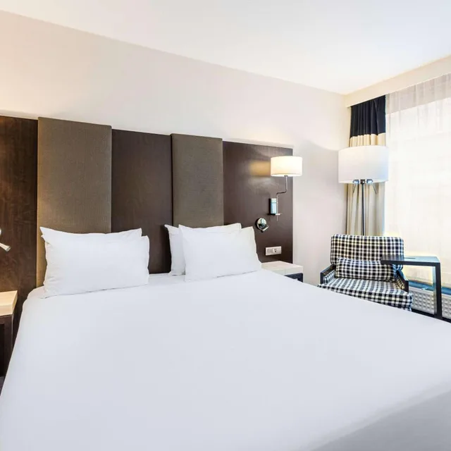 غرفة قياسية بسرير مزدوج أو سريرين منفصلين، Hotel NH Brussels Stephanie 6/10