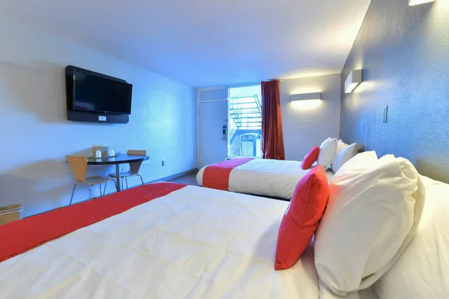 غرفة بسريرين كوين، Oyo Hotel Valdosta Ga I 75 4/10