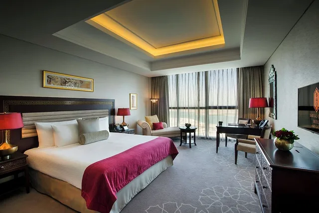 Premier, King Bed, Bab Al Qasr Residence 4/8