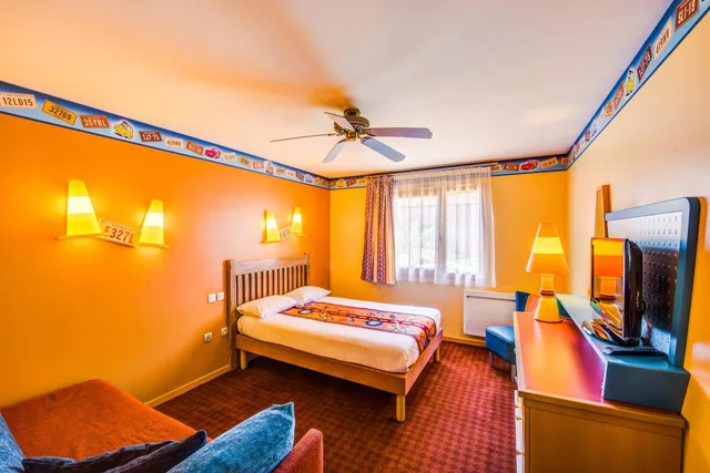 Cars, Standard, Double Bed، Disneys Hotel Santa Fe 2/5