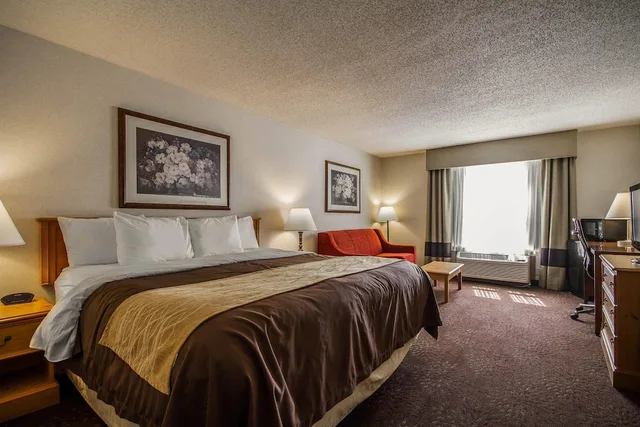 Suite, Comfort Inn Fond Du Lac 1/2
