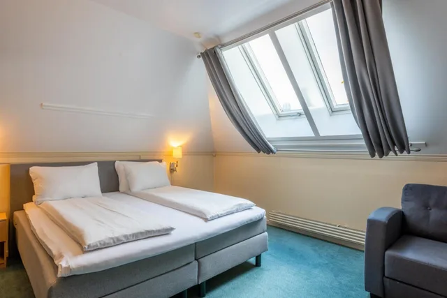 غرفة قياسية بسرير مزدوج، Sure Hotel by Best Western Ole Tobias 2/6