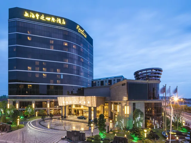 غرفة ديلوكس بسريرين، ROYAL CENTURY HOTEL SHANGHAI 1/1