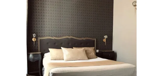 غرفة ديلوكس بسرير كوين، HOTEL DES AUGUSTINS 4/6