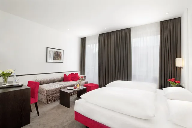 غرفة سوبيريور ثلاثية بسريرين منفصلين مع أريكة، Eden Hotel Wolff 3/6