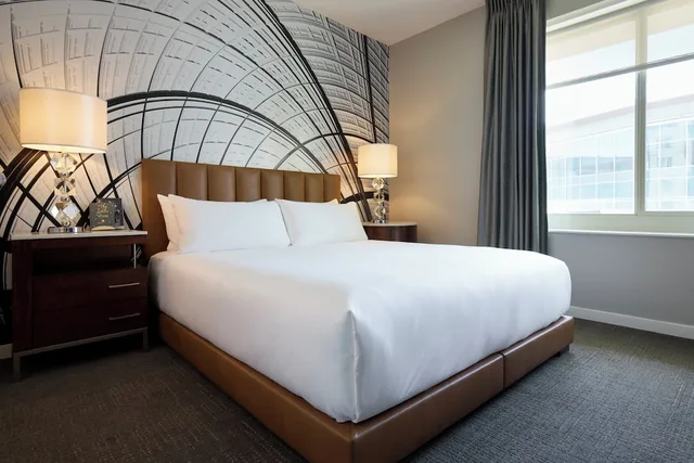 King Bed, Den، Archer Hotel Falls Church 1/3