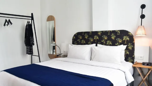 جناح تنفيذي، Hotel Monopoli 1/1