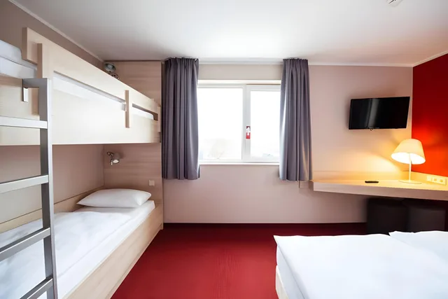 غرفة عائلية بسرير بطابقين، Serways Hotel Remscheid 1/1