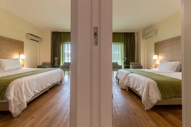 غرفة متصلة عائلية بإطلالة على المدينة، Polis Grand Hotel 4/7
