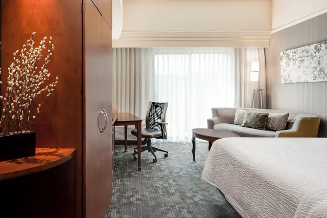 غرفة بسرير مزدوج لذوي الإعاقة، Courtyard By Marriott Columbia Missouri 2/4