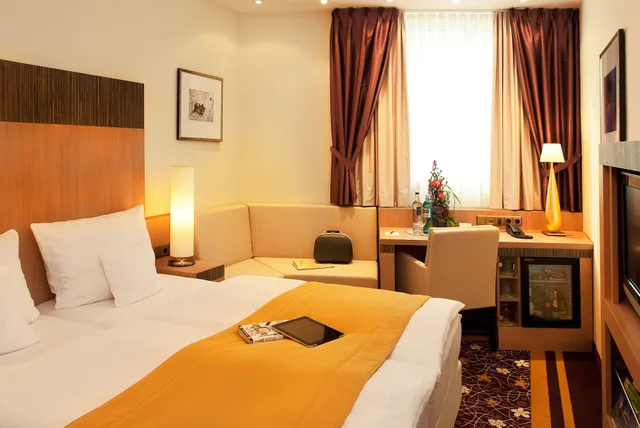 غرفة كومفورت بسريرين منفصلين، Favored Hotel Domicil Frankfurt 1/4