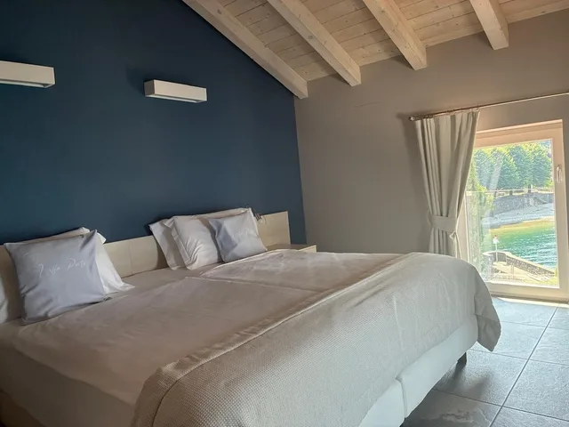 Family Suite, Prestige, Futon Bed, 2 Double Beds, Lake View, Relais Villa Porta 1/9