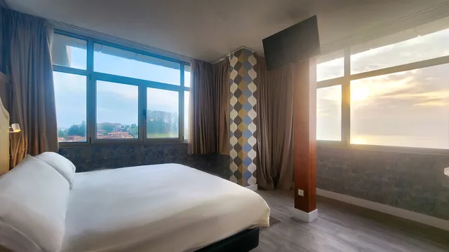 غرفة بريميوم بسرير مزدوج بإطلالة على البحر، Hotel Faranda Marsol Candas, Ascend Hotel Collection 3/6
