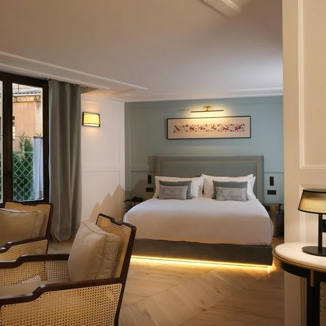 جناح جونيور، Eunice Hotel Gastronomico 1/4