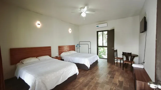 Superior, Twin Beds, Hostal 230 2/10