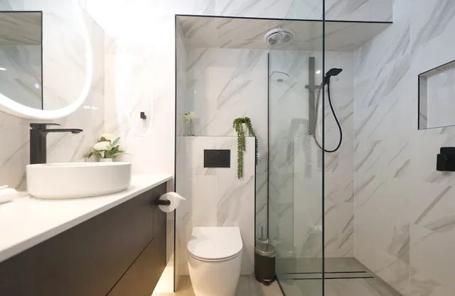شقة بسرير كينج وسريرين منفصلين وسرير كوين بإطلالة على المسبح بـ3 غرف نوم، Seaview Resort 6/8