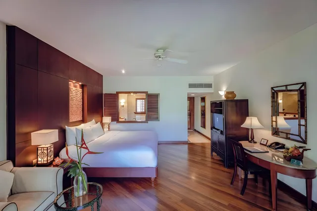 غرفة سوبيريور بسرير فردي بإطلالة على المسبح، Furama Resort Da Nang 1/1