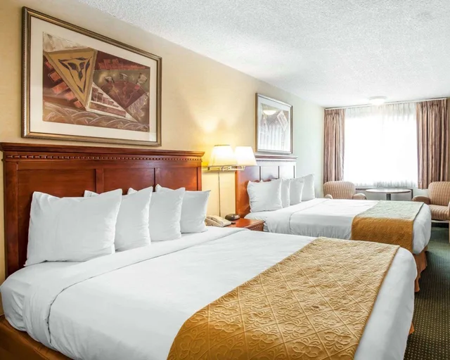غرفة قياسية بسريرين كوين، Quality Inn SeaTac Airport Seattle 1/4