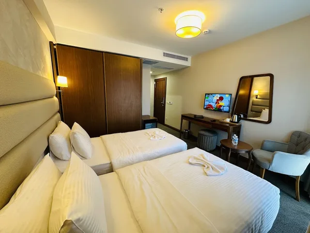 غرفة قياسية بسرير كوين بشرفة، Istanbul Midpoint Hotel 3/10
