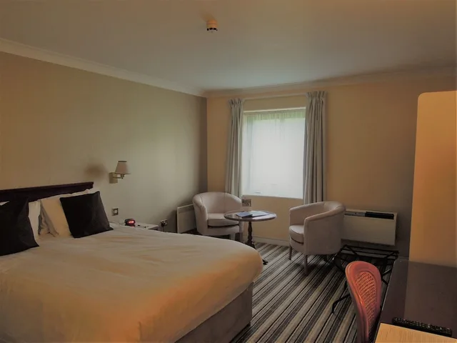 غرفة قياسية بسرير كينج، Best Western Plus Bentley Hotel & Spa 1/5