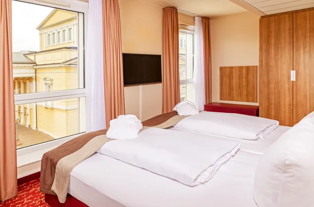 Suite, Double Bed, City View, WELCOME Hotel Darmstadt 7/10