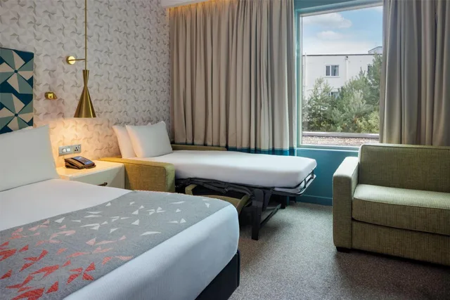 غرفة متصلة عائلية بسرير كينج وسريرين منفصلين، Hilton Bournemouth 5/10