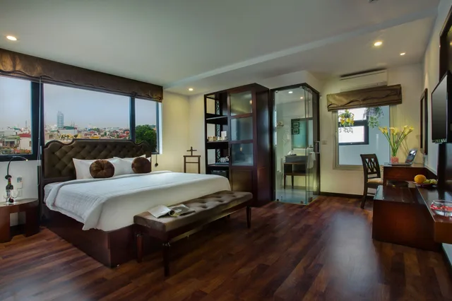 غرفة متصلة بسرير كوين وسريرين منفصلين، Hanoi Marvellous Hotel & Spa 1/5