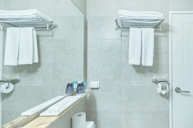 غرفة قياسية بسريرين منفصلين، Tower Hill Hotel 4/4