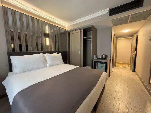 غرفة قياسية بسرير مزدوج بإطلالة على المدينة، Aven Hotel 2/10