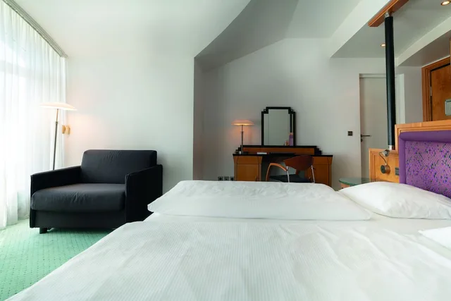 غرفة ديلوكس بسرير كوين، Seminaris Sunday Hotel Leipzig West 3/6