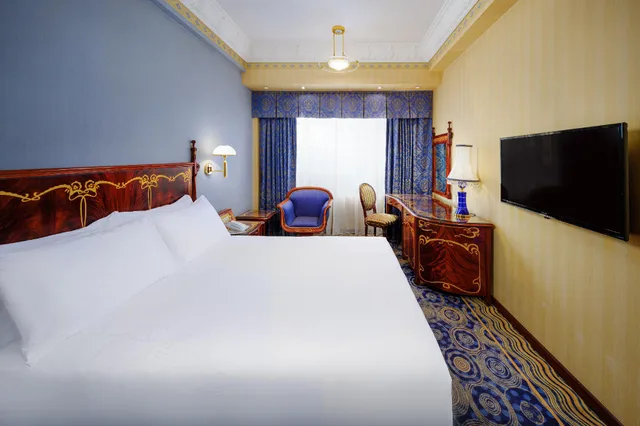 غرفة قياسية بسرير مزدوج، Lisboa Hotel Macau 1/1