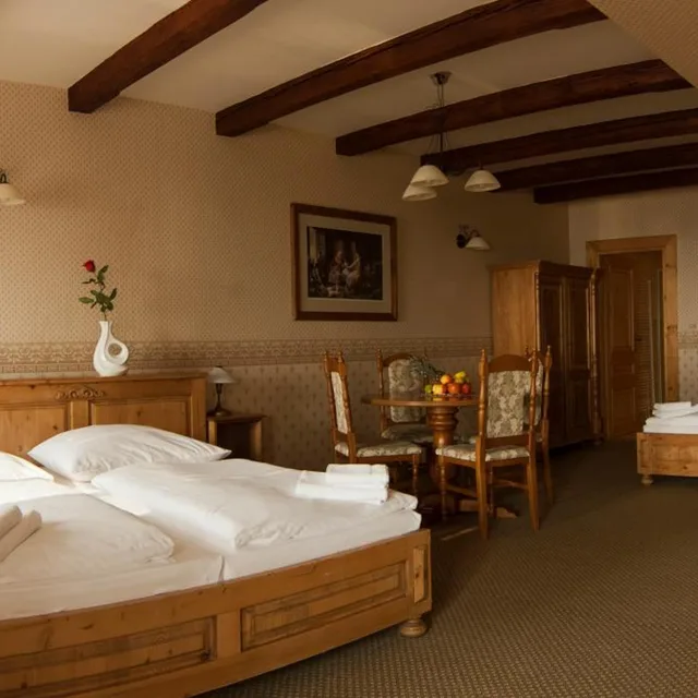 Room, Triple, Single Bed, Large, Hotel & Caffe Silesia 3/6