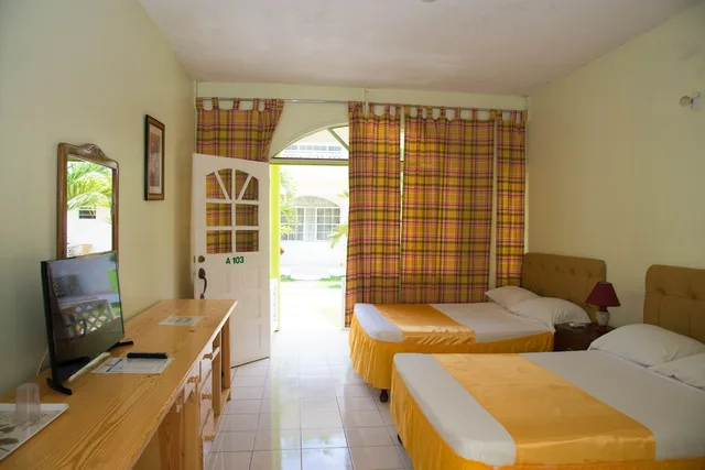 غرفة قياسية بسريرين مزدوجين بإطلالة على الحديقة، Fun Holiday Beach Resort 2/10