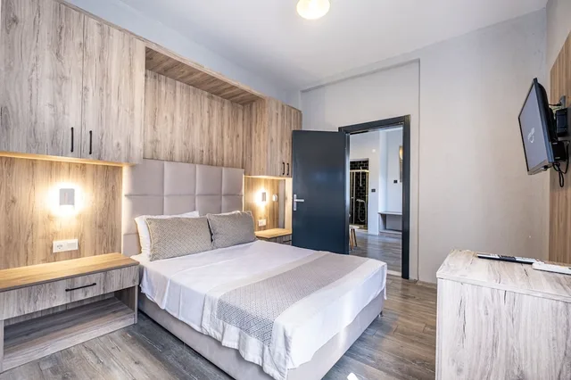 جناح بسرير مزدوج بغرفة نوم واحدة مع أريكة، Hotel Centro Bodrum 1/8