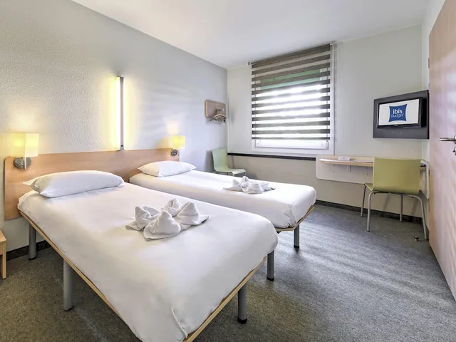 غرفة قياسية بسريرين منفصلين، ibis budget Katowice Centrum 2/7
