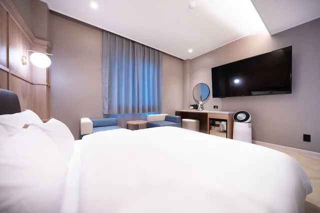 غرفة ديلوكس بسرير مزدوج، Browndot Hotel Suwon City Hall 5/6