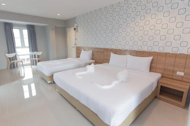 غرفة عائلية، The Bedroom Ladprao 101 4/7