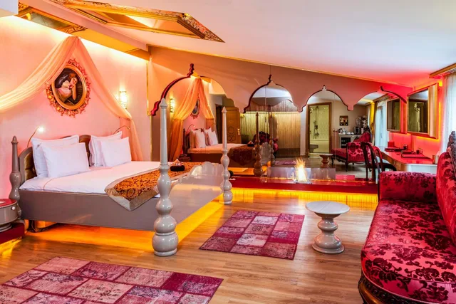 جناح بسرير كينج بجاكوزي، Hotel Sultania Boutique Class 2/6