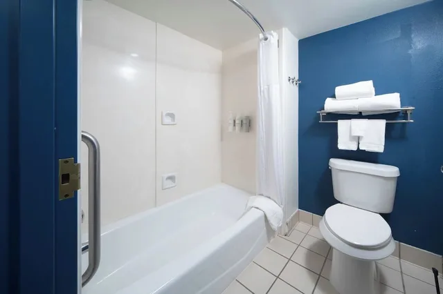 جناح بسريرين كينج، Spark by Hilton Amarillo East 3/10