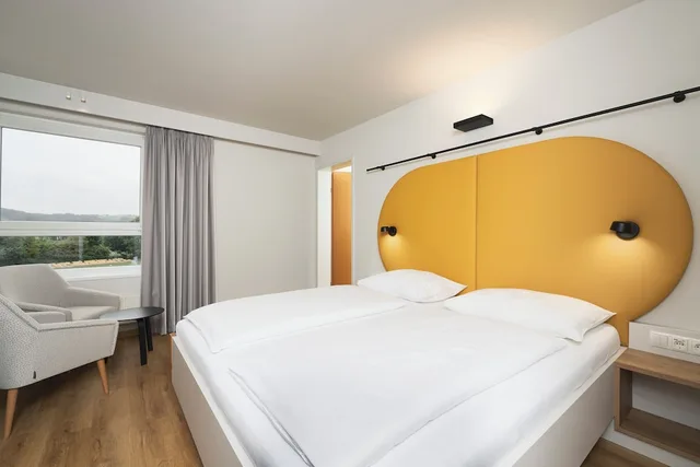 غرفة عائلية بسرير كوين وسرير بطابقين وسرير كوين، H2O Hotel-Therme-Resort 4/6
