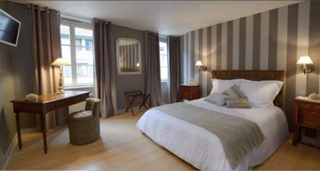غرفة سيغنتشر بسرير مزدوج، The Originals City, Hotel de la Balance, Montbeliard 1/10