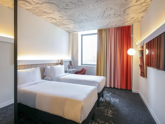 غرفة قياسية بسريرين منفصلين، ibis Baku City Hotel 3/10