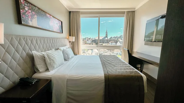 غرفة سوبيريور بسرير مزدوج بإطلالة على المدينة، Prodigy Hotel Gramado 1/4