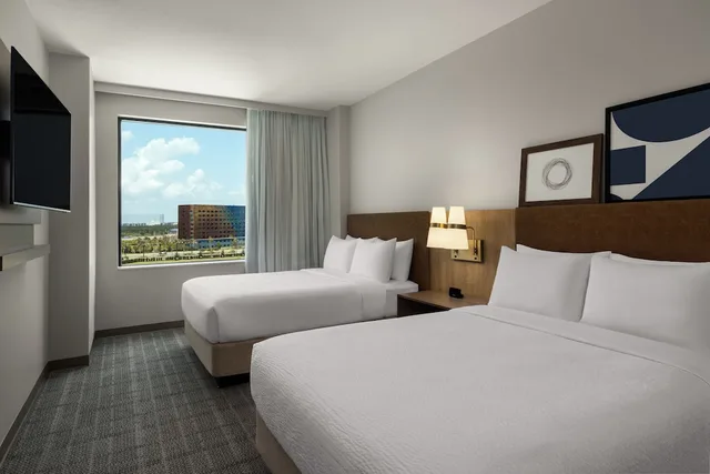 1 Bedroom, Suite, 2 Queen Beds, Bath and Shower, Kitchen، Staybridge Suites Orlando Universal Blvd By Ihg 3/6